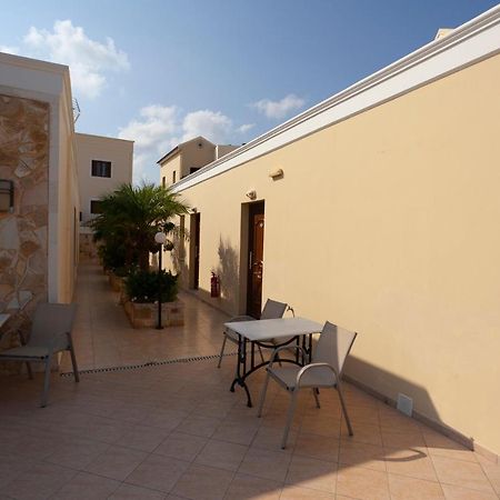 Sandy Suites Kalamaki Екстериор снимка