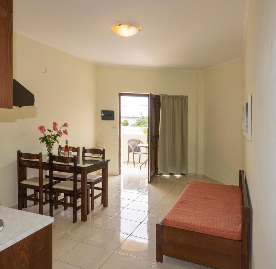 Sandy Suites Kalamaki Екстериор снимка