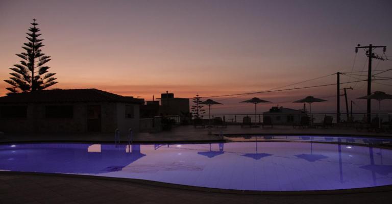 Sandy Suites Kalamaki Екстериор снимка