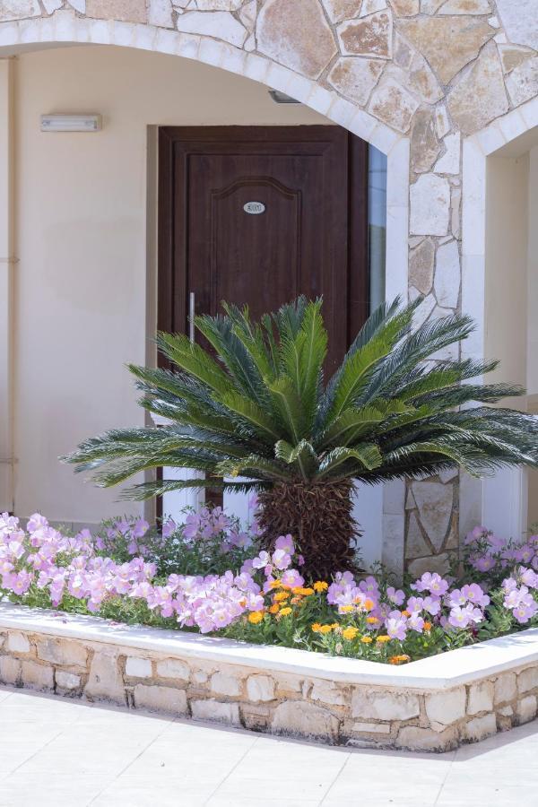 Sandy Suites Kalamaki Екстериор снимка