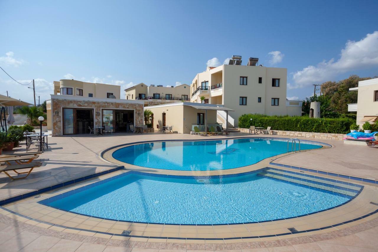Sandy Suites Kalamaki Екстериор снимка