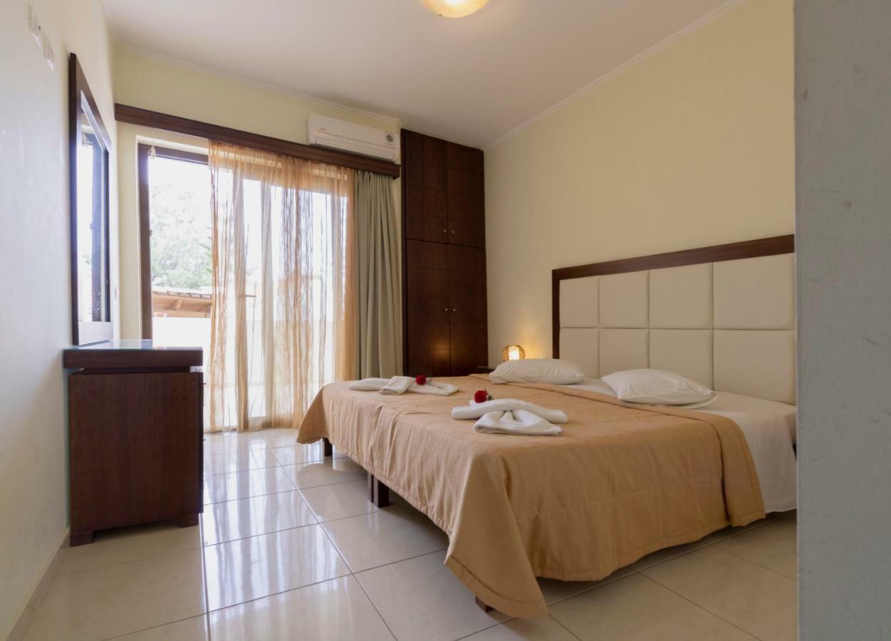 Sandy Suites Kalamaki Екстериор снимка